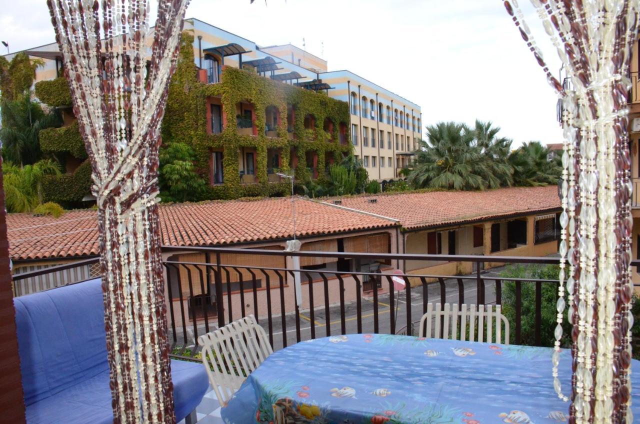 Comfortable In 40 M² With Balcony * Giardini-Naxos